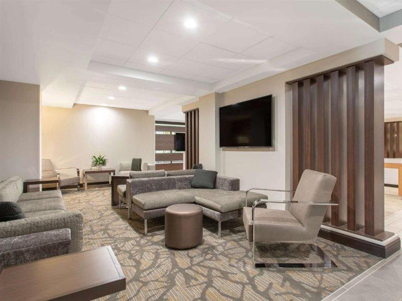 La Quinta Inn & Suites By Wyndham Мурсвилл Экстерьер фото