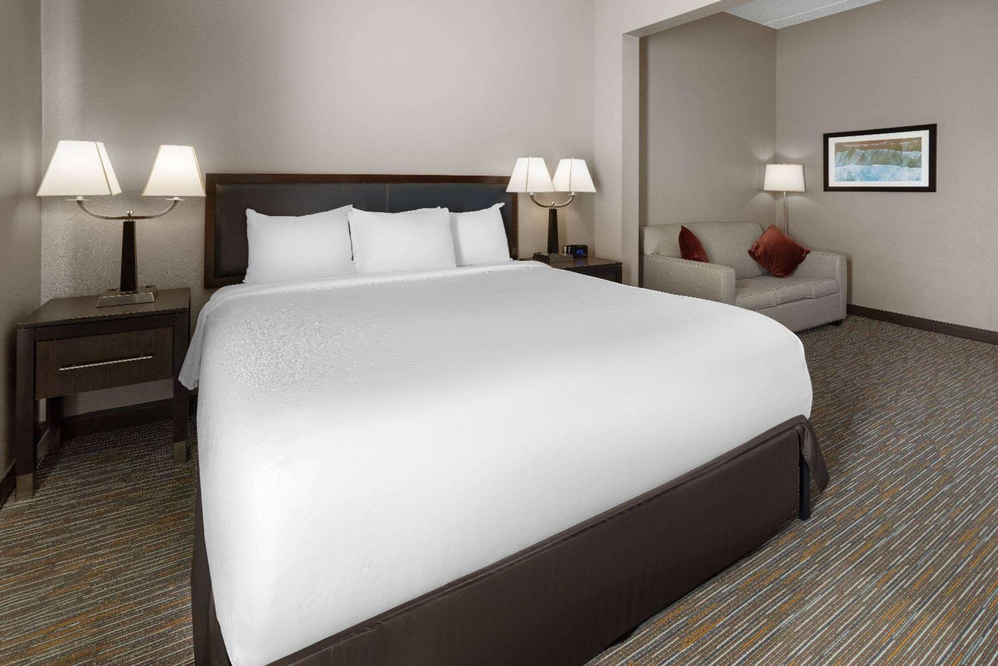 La Quinta Inn & Suites By Wyndham Мурсвилл Экстерьер фото