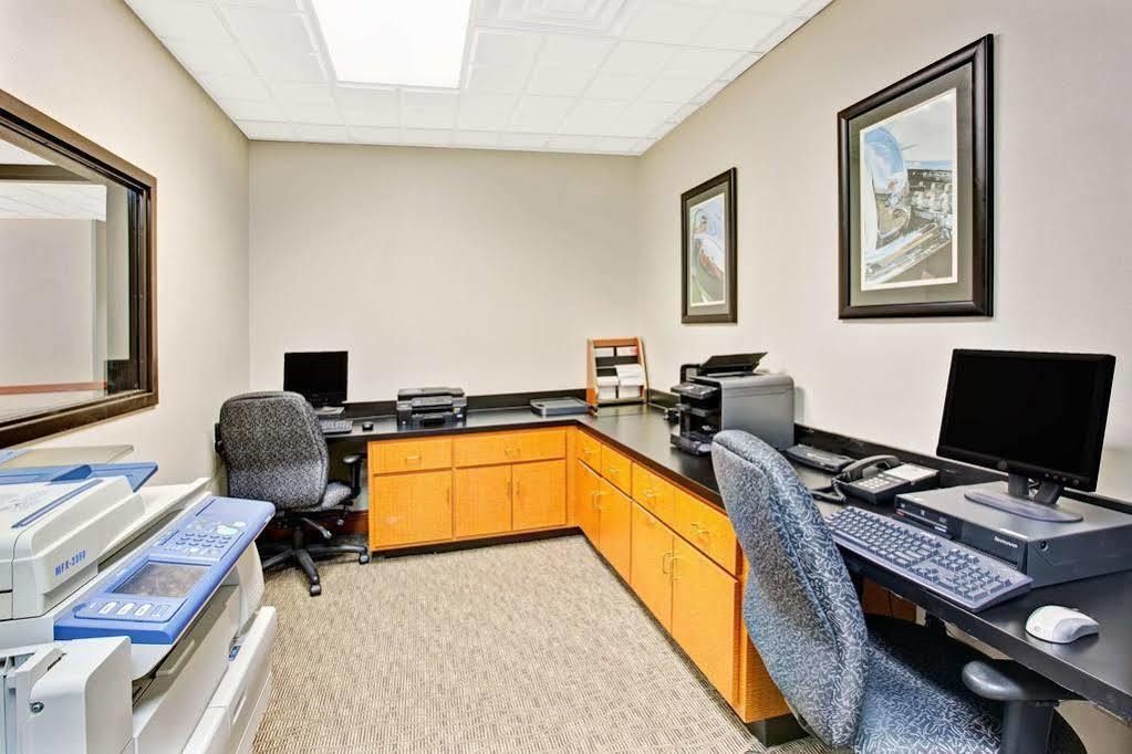 La Quinta Inn & Suites By Wyndham Мурсвилл Экстерьер фото